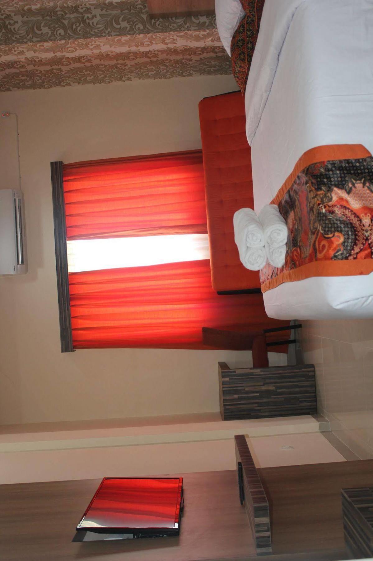 New D'Dhave Hotel بادانج المظهر الخارجي الصورة